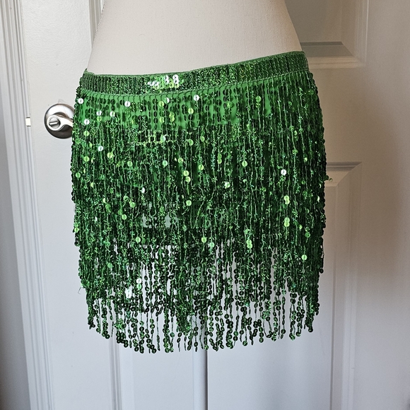 Dresses & Skirts - ⭐ 3 for $18⭐ Green Sequin Tie Skirt